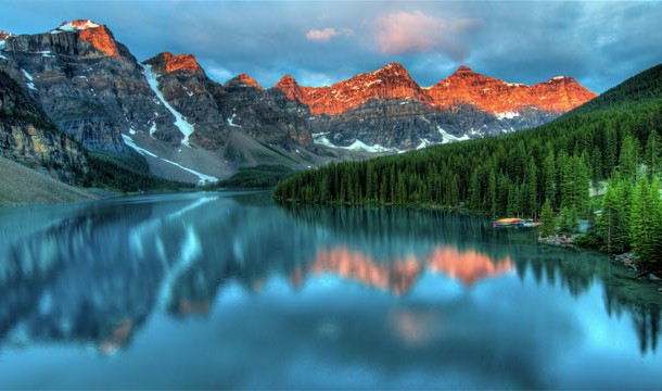 Moraine-Lake-Alberta-Canada