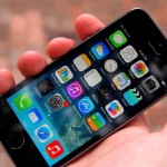 iphone-5s-hands-on-home-angle