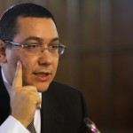 romanias-pm-ponta-addresses-media-during-report-about-budgetary-state-of-country-at-victoria-palace-in-bucharest-2