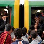 migrants-keleti-train-station-budapest
