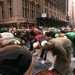 muslims_praying_new_york_city_ap_img