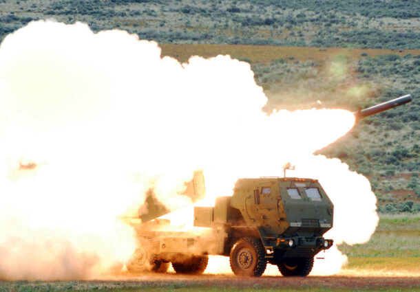 thundering-away-rockets-fly-as-the-17th-fires-certify-on-himars
