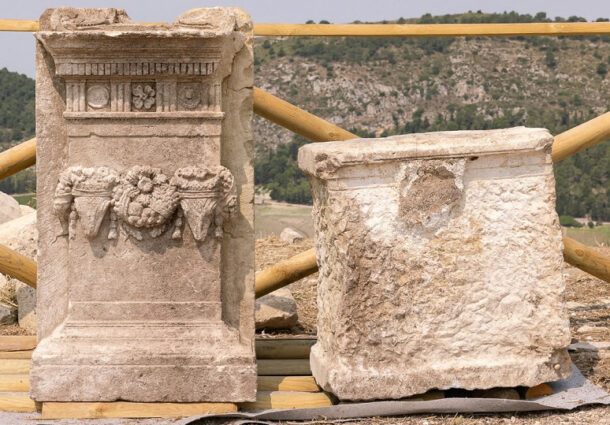 ancient-greek-altar-unearthed-at-sicilys-archaeological-site-of-segesta