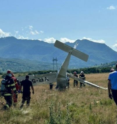 Tragedie in judetul Brasov: Un avion ultrausor s-a prabusit. Pilotul a murit
