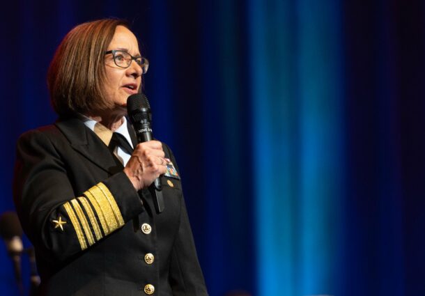Premiera in SUA: Biden alege o femeie amiral sa conduca Marina