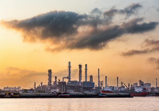 refinery-oil-plant-on-sunrie-scene