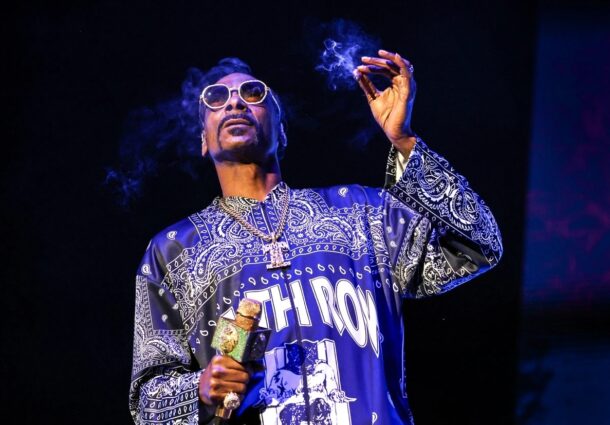 Snoop Dogg, renunta, marijuana