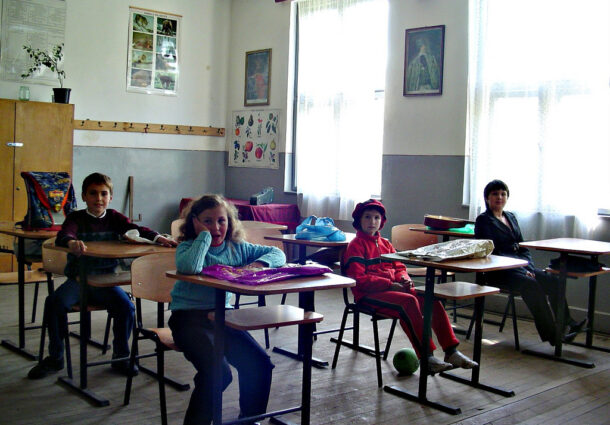 Romania, elevi, abandon scolar, nivel minim, Europa, Romania Educata