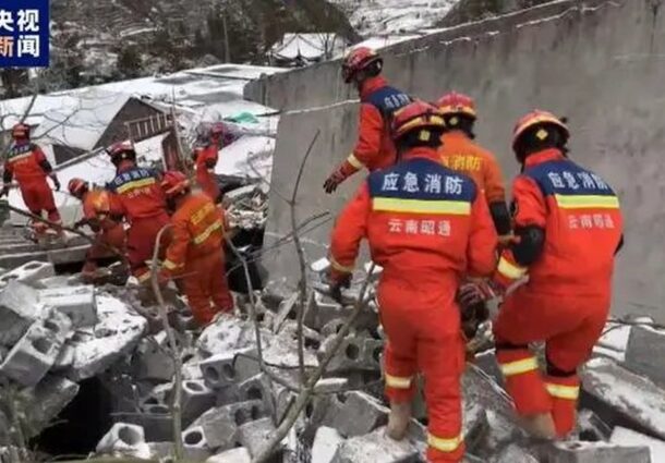 China, alunecare de teren, 44 de morti