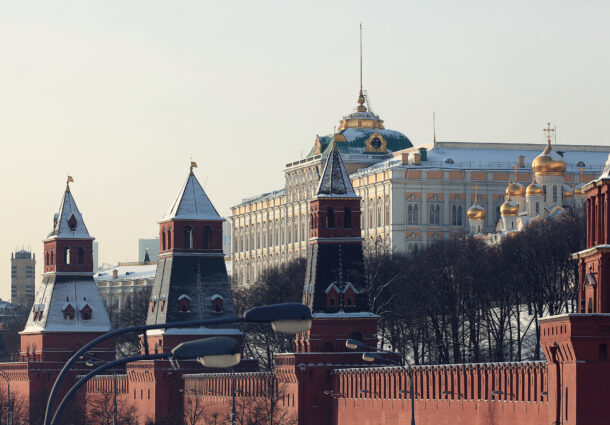 moscow-kremlin-cathedral-winter-landscape-embankment