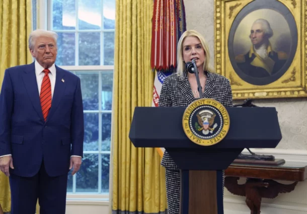 Pam Bondi, Donald Trump, desfiintare, amestec strain, alegeri, SUA, Rusia