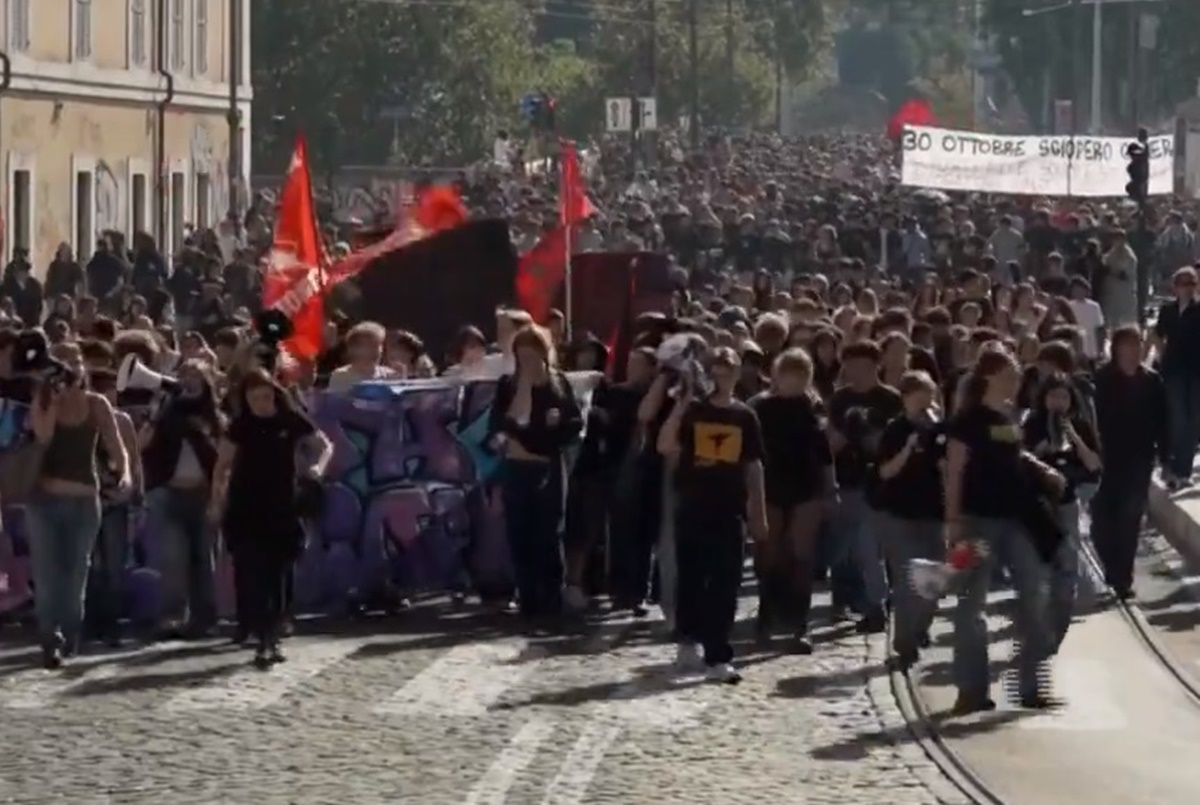 Italia se pregătește pentru „toamna nemulțumirii”, în contextul protestelor elevilor