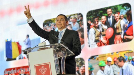 Narcisism Ponta isi da LIKE la propriile postari. Cu ce vrea sa ramana in istorie
