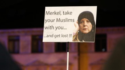 Imigrantii violatori au bagat SPAIMA in germani. Sondajul care ii da COSMARURI lui Merkel