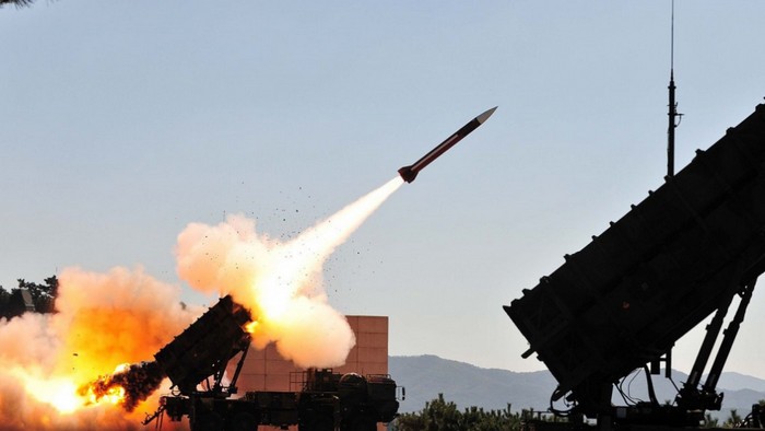 Ucraina mai are munitii doar pana la sfarsitul verii  decizia lui Donald Trump de a opri livrarea de armament coincide in mod bizar cu ordinul lui Putin privind o masiva ofensiva ruseasca in iulie si august