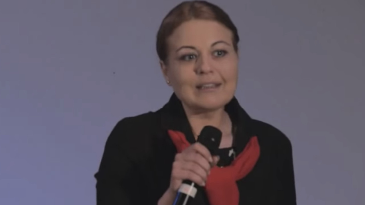 Personalitate de fier. Iata cum gandeste Alexandra Lancranjan procuroarea din noul dosar Dragnea Pasivitatea ucide idealurile educa-ti liderii pasnic - Video
