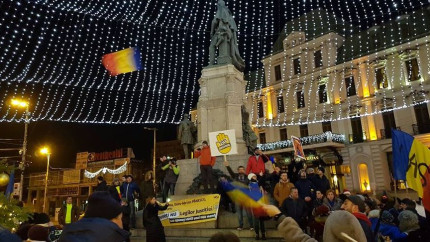 Se misca si Moldova. Cel mai mare protest de astazi a fost la Iasi mii de oameni au iesit in frig Sa-i inlaturam pe acesti politicieni