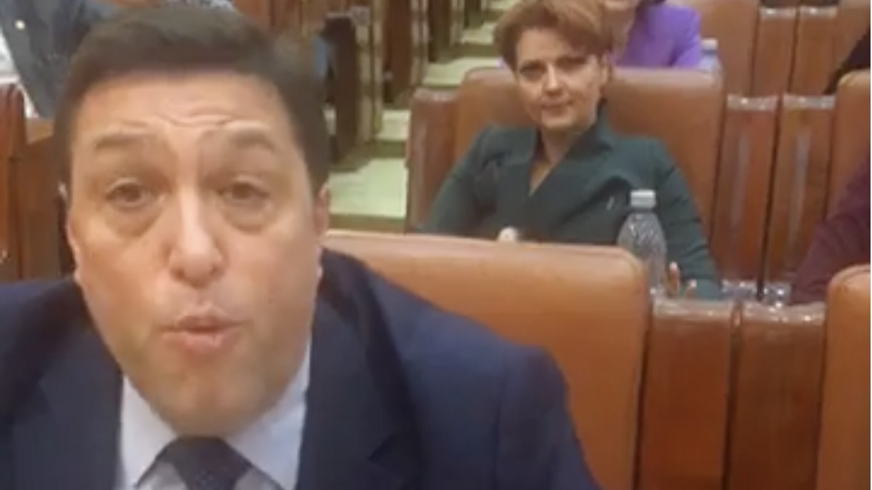 USR pregateste blocarea legilor justitiei Am pregatit sesizari foarte bine documentate. Aproape fiecare articol a fost macelarit de PSD-ALDE-UDMR