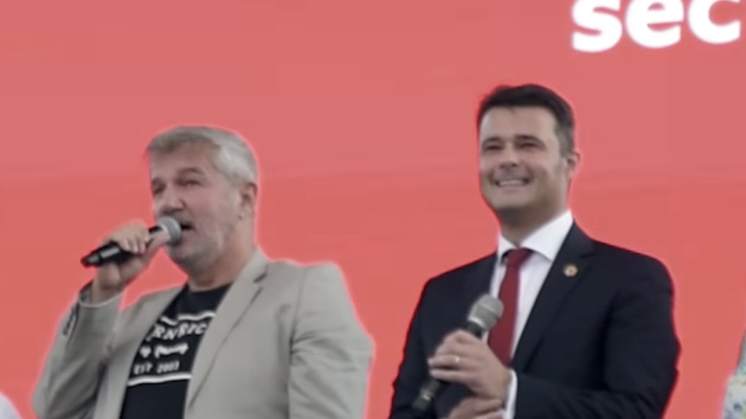 Un prost ca tine imi spune sa-mi fie rusine du-te-n Spania la capsuni. Bittman mandru ca ia bani de la PSD