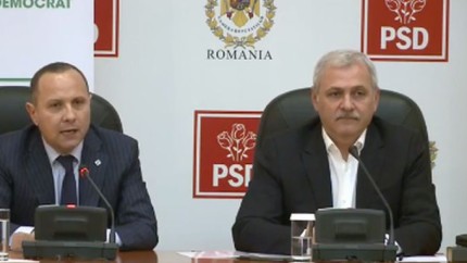 Fosta prezentatoare RTV Asa jigodie ca Pavelescu nu am mai vazut. Cata mizerie ce nevertebrata e miselul asta