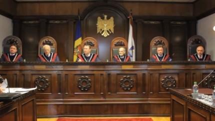 Si in Moldova Curtea Constitutionala este in slujba unui infractor. Lovitura de stat presedintele tarii este suspendat