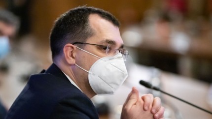 Tensiunile dintre Vlad Voiculescu si PNL se amplifica. Nelu Tataru anunta ca ministrul Sanatatii ar putea fi chemat in Parlament sa dea explicatii in legatura cu publicarea listelor cu centrele de vaccinare
