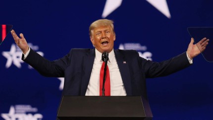 Donald Trump surprins intr-o inregistrare audio exercitand presiuni asupra a doi oficiali republicani pentru a nu certifica alegerile din 2020 - VIDEO