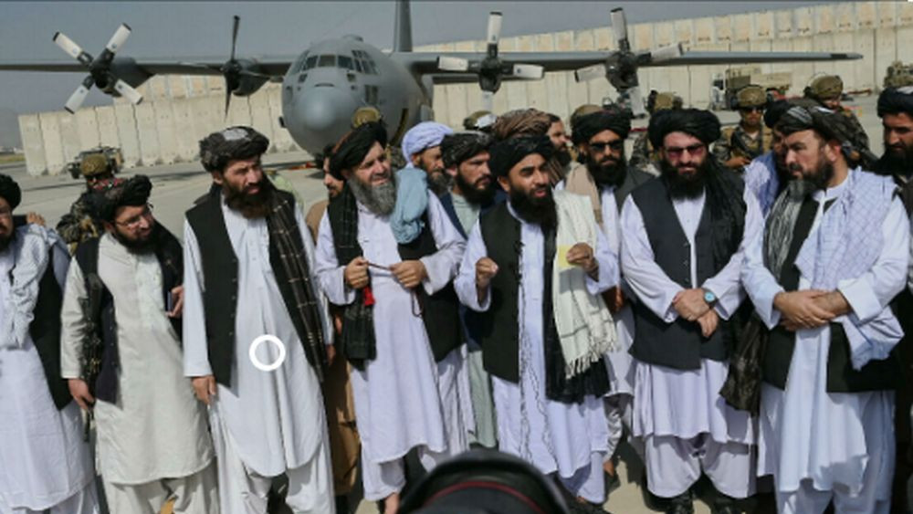 Talibanii sarbatoresc a doua aniversare a cuceririi Kabulului Nimeni nu poate controla mandra natiune afgana