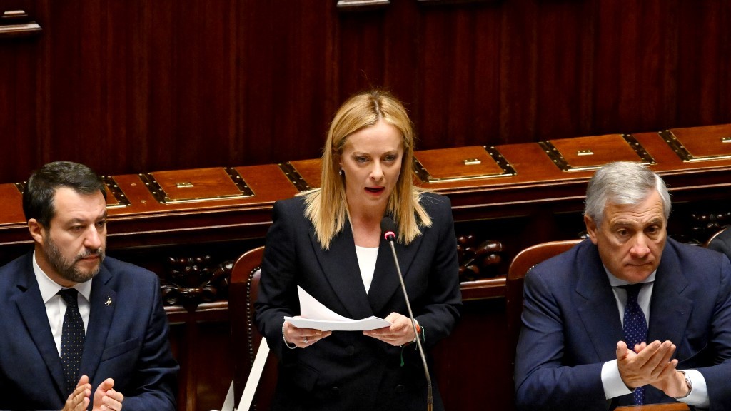 Giorgia Meloni cere extinderea articolului 5 al NATO asupra Ucrainei Daca Rusia nu intentioneaza sa-si invadeze din nou vecinii nu este clar de ce nu accepta garantii de securitate care sunt doar defensive