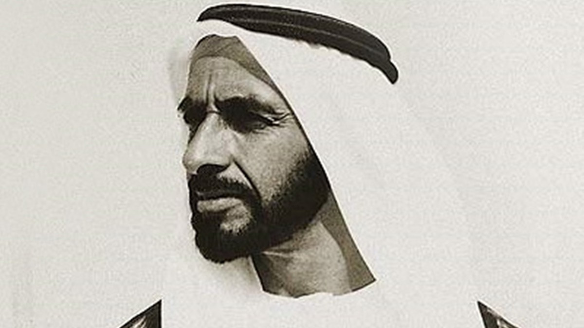 Cum a combinat dinastia seicilor din Emiratele Arabe Unite afacerile cu politica pentru a deveni cea mai bogata familie din lume