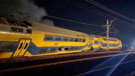 Grav accident de tren in Olanda. O persoana a murit si 30 au fost ranite