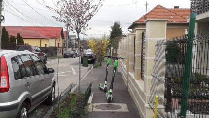Si Clujul cauta solutii pentru trotinetele lasate in mijlocul drumului