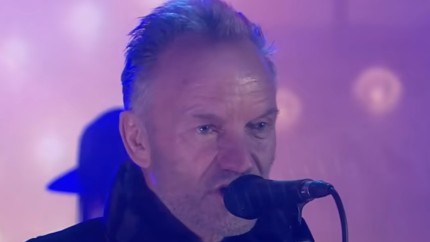 Sting prezice o lupta intre artisti si inteligenta artificiala