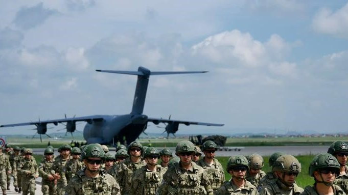 NATO are 500.000 de soldati cu un nivel ridicat de pregatire in contextul amenintarii Rusiei anunta purtatorul de cuvant al Aliantei