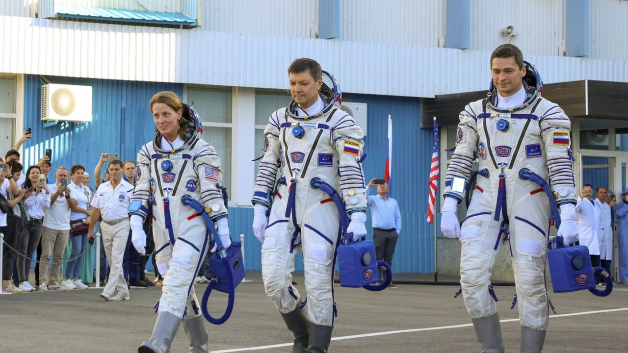 NASA ia o decizie istorică astronauții de pe Stația Spațială Internațională revin pe Pământ mai devreme din cauza unei probleme medicale
