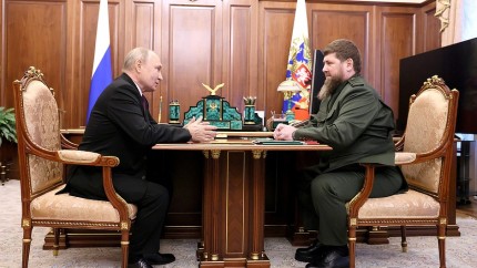 Kadirov respinge zvonurile despre demisie dupa ce a primit sprijin din partea lui Putin