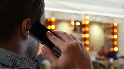 Vishing voice phishing o metoda de inselaciune prin convorbiri telefonice a inceput sa fie folosita cu o frecventa alarmanta in Romania