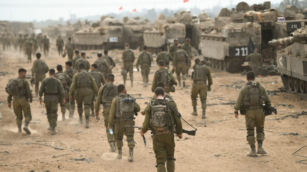 Lupte acerbe in nordul si sudul Fasiei Gaza. Trupele israeliene avanseaza aproape de granita cu Egiptul