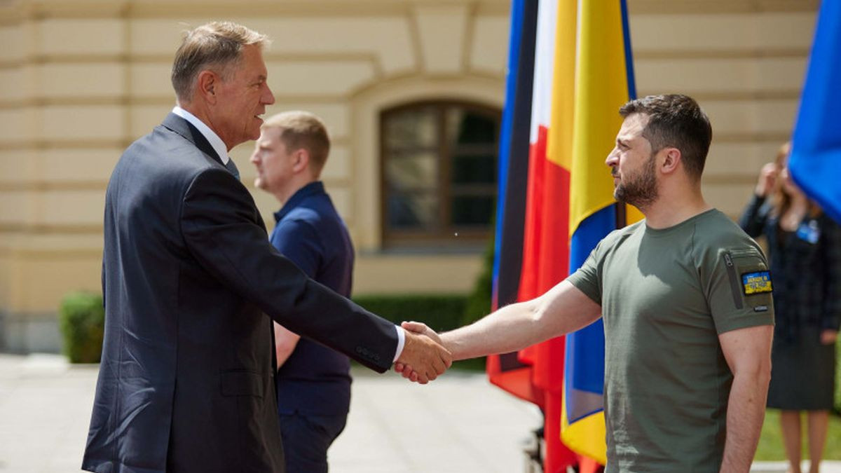 Zelenski a ajuns in Romania O vizita oficiala la vecinii nostri amabili. Ucraina este recunoscatoare pentru sprijinul Romaniei