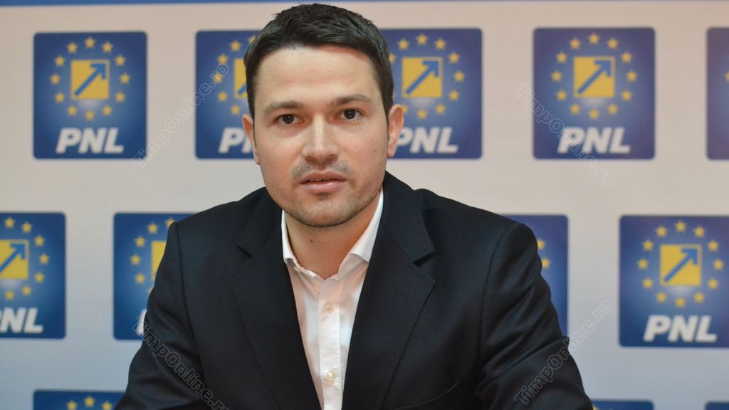 INTERVIU Robert Sighiartau vicepresedinte PNL Pana in decembrie trebuie sa-i dam pe pesedisti afara de la guvernare PSD isi doreste de fapt subminarea PNL ca sa-si asigure turul doi al prezidentialelor cu George Simion