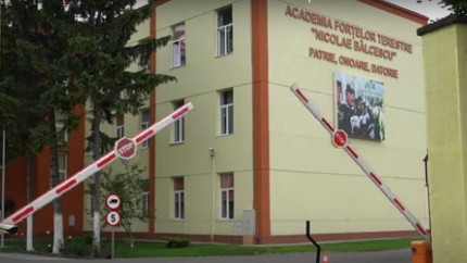 Un student de la Academia Fortelor Terestre Nicolae Balcescu din Sibiu si-a injunghiat un coleg in picior