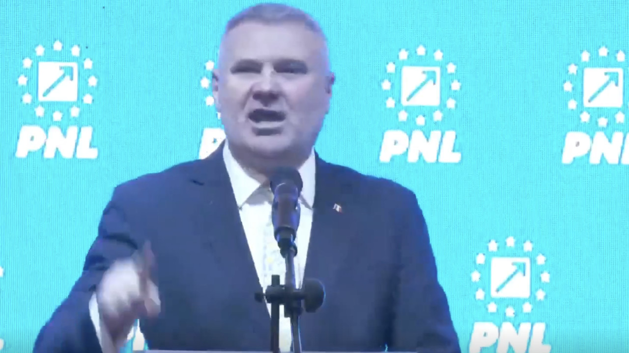 Rascoala in PNL mesaje dure in fata lui Ciuca si Bode Cine se opune PSD-ului are probleme cu institutiile statului. Este inadmisibil ca in 2024 aceasta tara sa fie condusa de cineva care inca nu isi gaseste diploma de bacalaureat