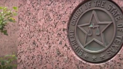 Un judecator din Texas acorda unei femei insarcinate permisiunea de a face un avort in ciuda interdictiei