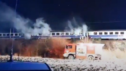 Beclean pe Somes Doua vagoane ale unui tren CFR Calatori au luat foc