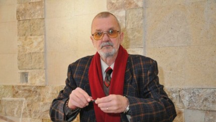 S-a stins din viata Cornel Udrea cunoscut umorist dramaturg si jurnalist radio