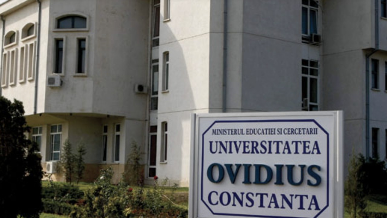 Până la 2.500 de euro pentru promovarea unui examen la Anatomie susține DNA. Doi asistenți și două studente reținuți