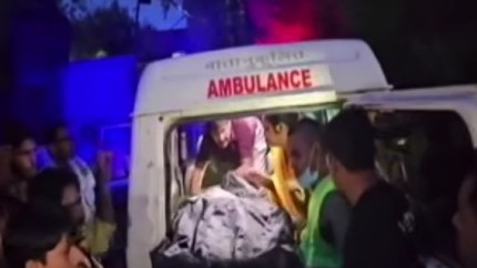Busculada in India Oamenii s-au calcat in picioare la un eveniment religios. Cel putin 116 persoane au murit
