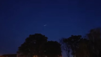 Misteriosul glob de foc care a incendiat noaptea trecuta cerul Romaniei a fost un satelit Starlink scapat de sub control - VIDEO