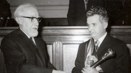 Doua sceptre care i-au apartinut lui Nicolae Ceausescu retrase de la licitatie in Germania. Parchetul General a deschis dosar penal