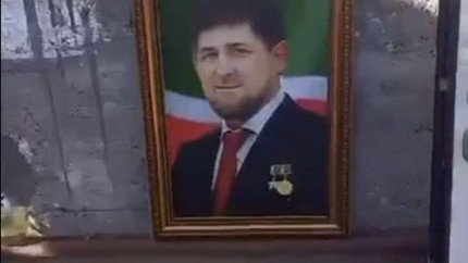 Propaganda ridicola in Cecenia Doar portretul lui Ramzan Kadirov a supravietuit intr-un incediu care a mistuit o casa